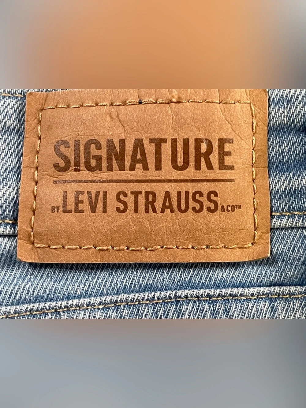 Levi’s Signature Boyfriend Light Wash Stretch Jeans Size 10 (W30) Cuffed 24”